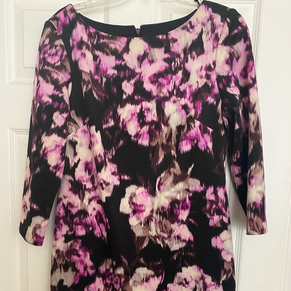 Jessica Howard Printed Sheath Dress (3/4 sleeves).